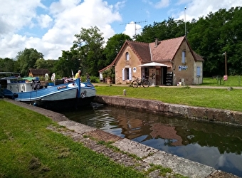 Office de tourisme Tannay-Brinon-Corbigny - Bureau d'Informations Touristiques de Sardy-les-Epiry - SARDY-LES-EPIRY